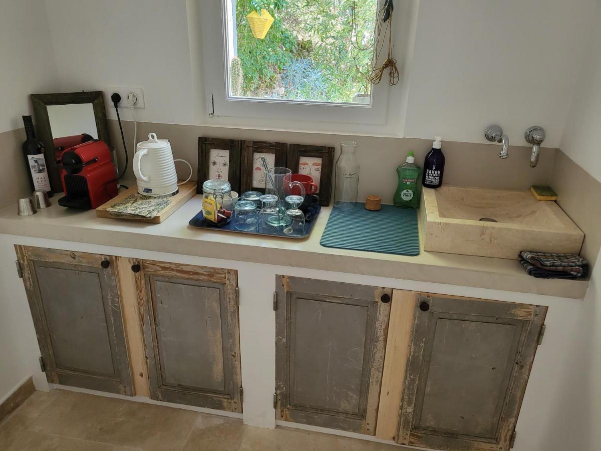 Le Cabanon Panzió Ménerbes Kültér fotó